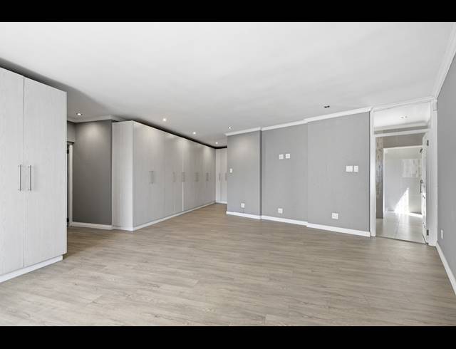 6 BEDROOM HOUSE FOR SALE IN BRYANSTON